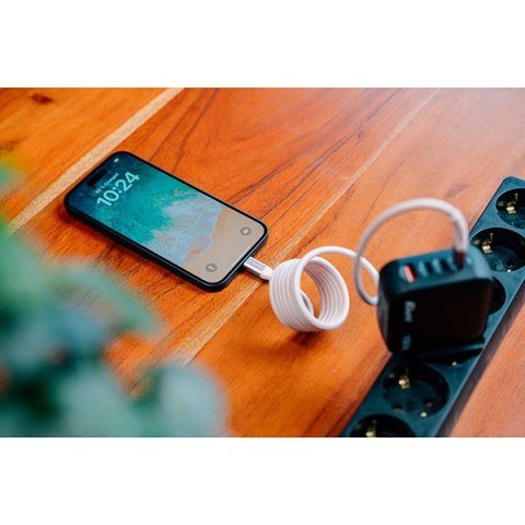 Verbatim USB kabel USB C (M) - USB C (M), 100W, 1.2m, magnetyczny, zielony, box, 31855