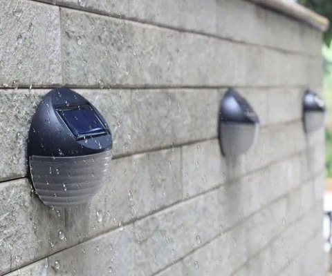 VOLTENO LAMPKA SOLARNA NAŚCIENNA EMI