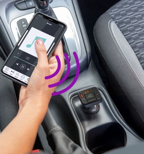 Transmiter FM z bluetooth i ładowarką 20W