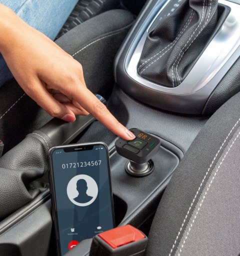 Transmiter FM z bluetooth i ładowarką 20W