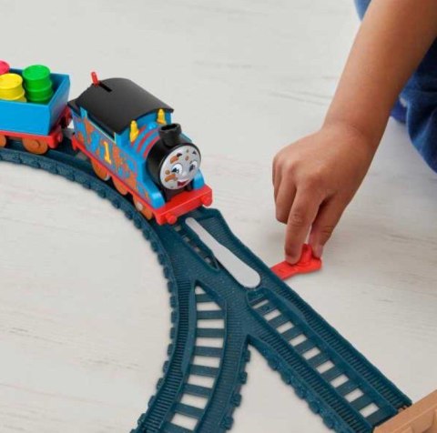 Zestaw z lokomotywą z napędem Tomek i Przyjaciele Błotna przygoda