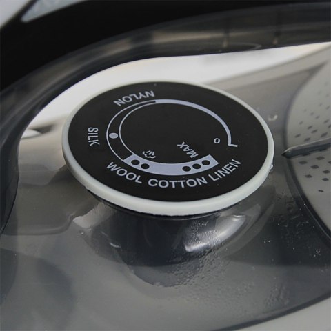 Żelazko parowe bezprzewodowe Satin ceramic 2600W