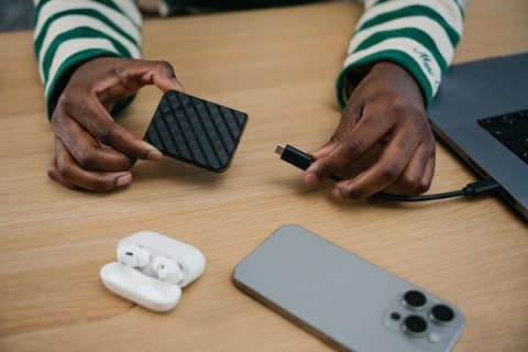 SSD Zewnętrzny Verbatim Store ,n ,Go Mini Diamond, 32026, 2000GB, czarna, USB C