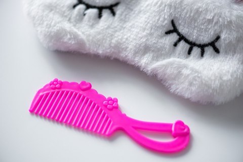 Maskotka interaktywna Playshifu Zeezee Jednorożec