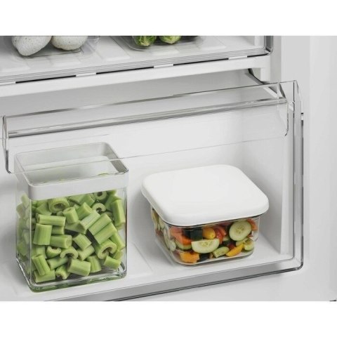 Chłodziarko-zamrażarka BI ENS3SE18S