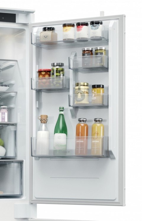 Chłodziarko-zamrażarka do zabudowy CNBQT3518E