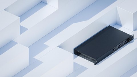 Teltonika SWM282 switch przemysłowy 24xGE 4xSFP 24xPoE+ (SWM282000200)