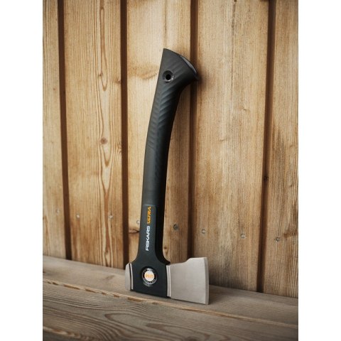 SIEKIERA UNIWERSALNA DO DREWNA MAŁA LEKKA OSTRA FISKARS ULTR